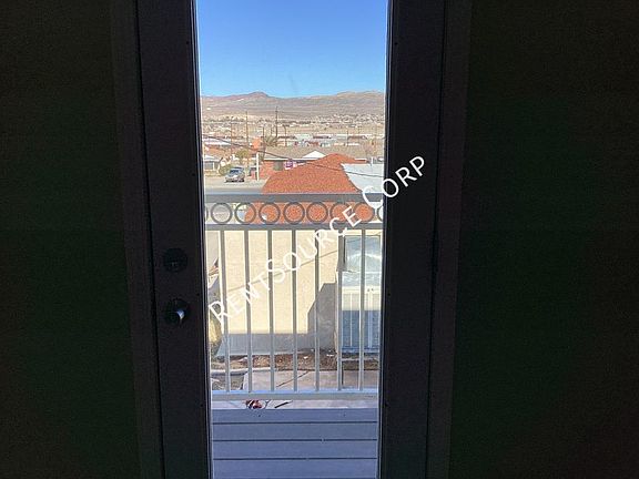 3rd image of 616 E Main St Unit 3