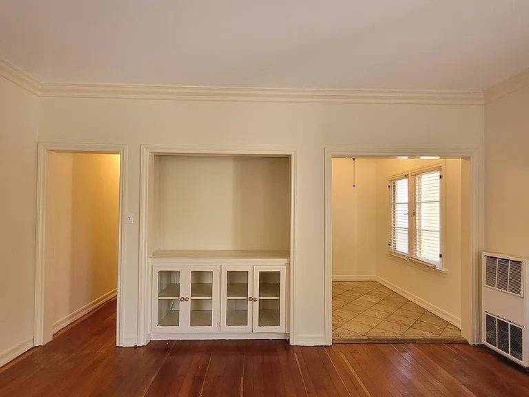 Reeves Apartments — Photo 33