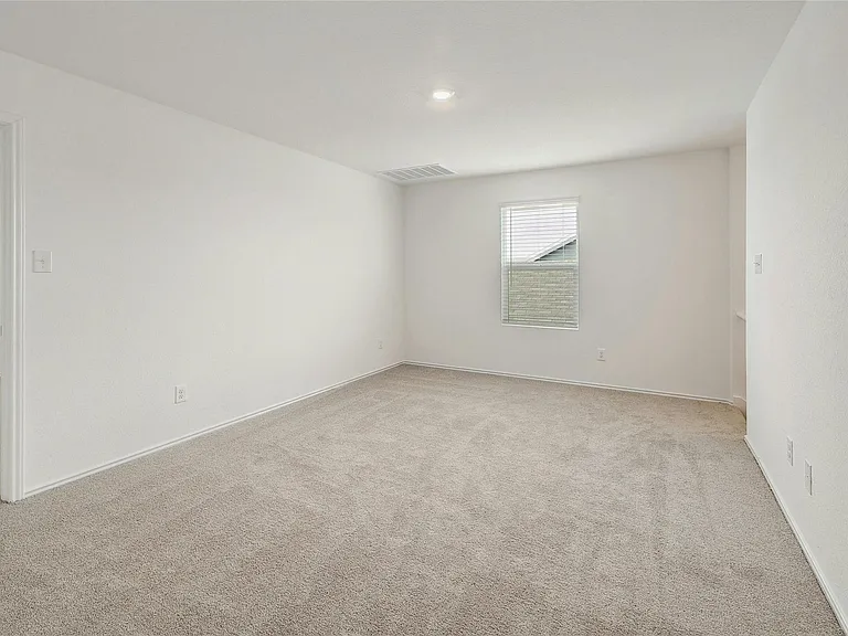 916 Rancho Del Cielo Loop — Photo 9