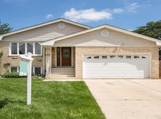 6406 W 83rd Pl, Burbank, IL