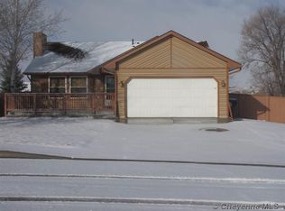 3902 Rawlins St, Cheyenne, WY 82001