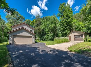 175 S Golden Lake Ln, Summit, WI 53066