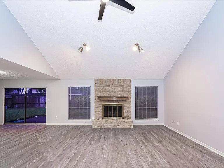 2306 Wallingford Dr — Photo 7