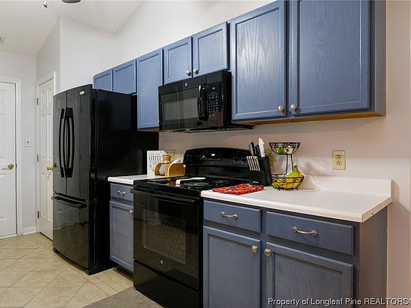 5th image of 395 Northwoods Dr