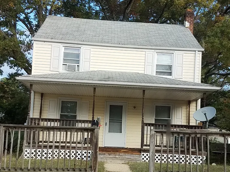 Yorktown Rd — Photo 1