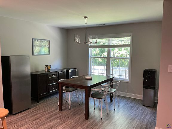 5th image of 613 Broderick Cir