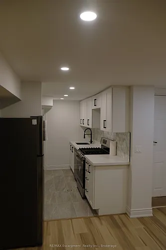 118 Sackville St #LOWER Photo 1