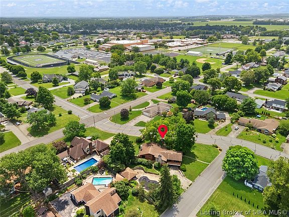3rd image of 1340 Stadium Drive