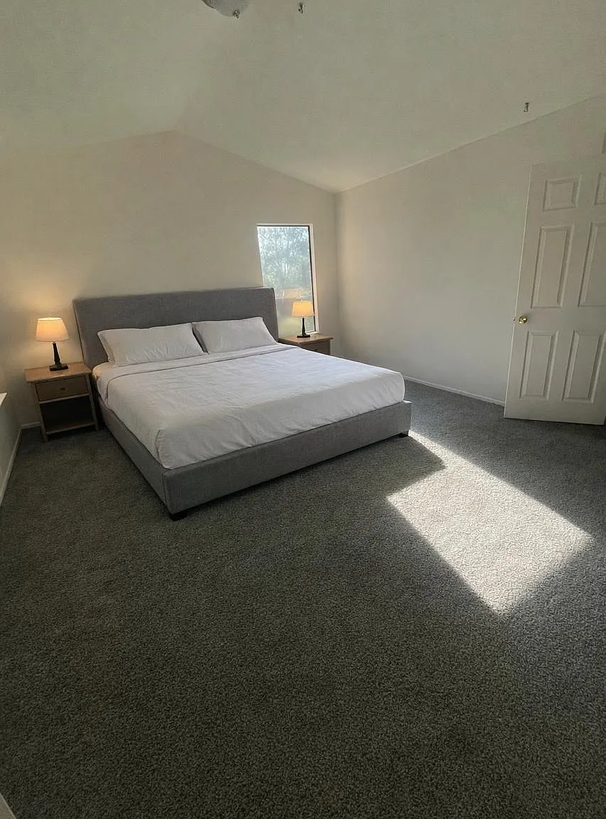 4 bed, 3.0 bath, 2650 sqft, $1,724 — Photo 1