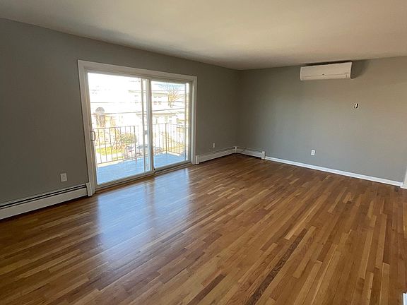 2nd image of 84 Gaston Ave Floor 1