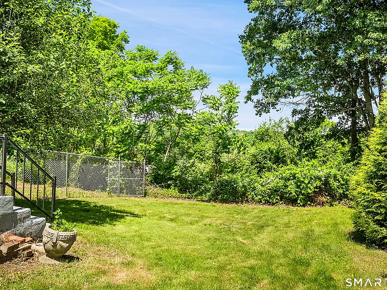 275 Riverview Ave — Photo 38