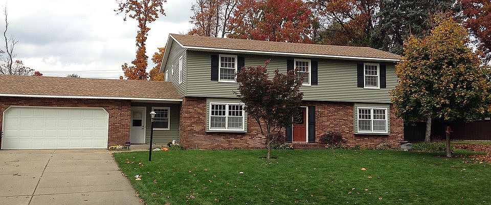 1st image of 18397 Greenleaf Dr