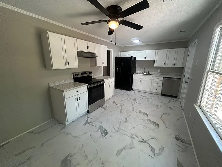 4539 Bluff Rd — Photo 6