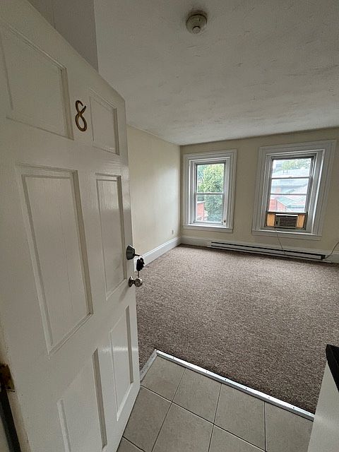 1st image of 70 Pinckney St APT 8