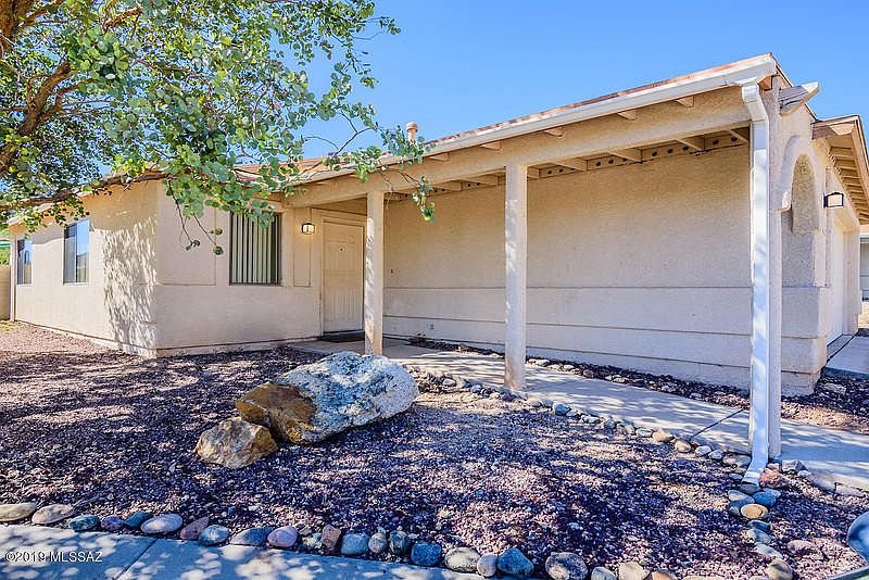 1st image of 3285 W Athenee Ct