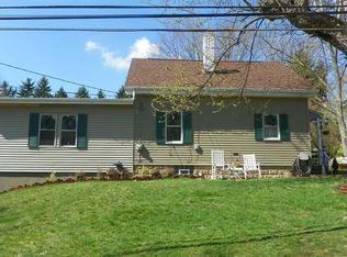 11 Strohm Dr, Pittsburgh, PA 15238