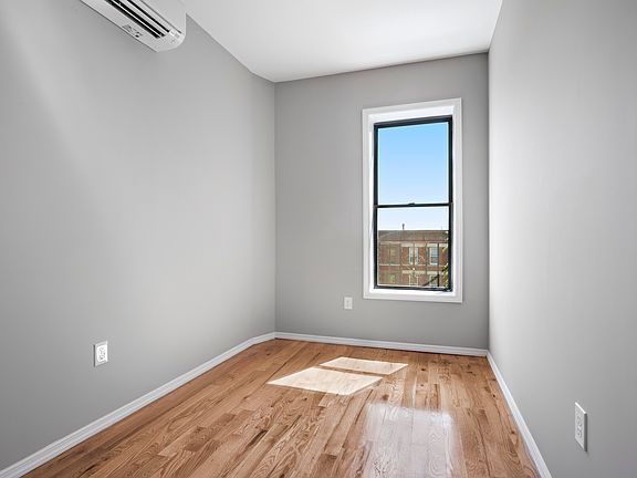 4th image of 295 Macdonough St #3