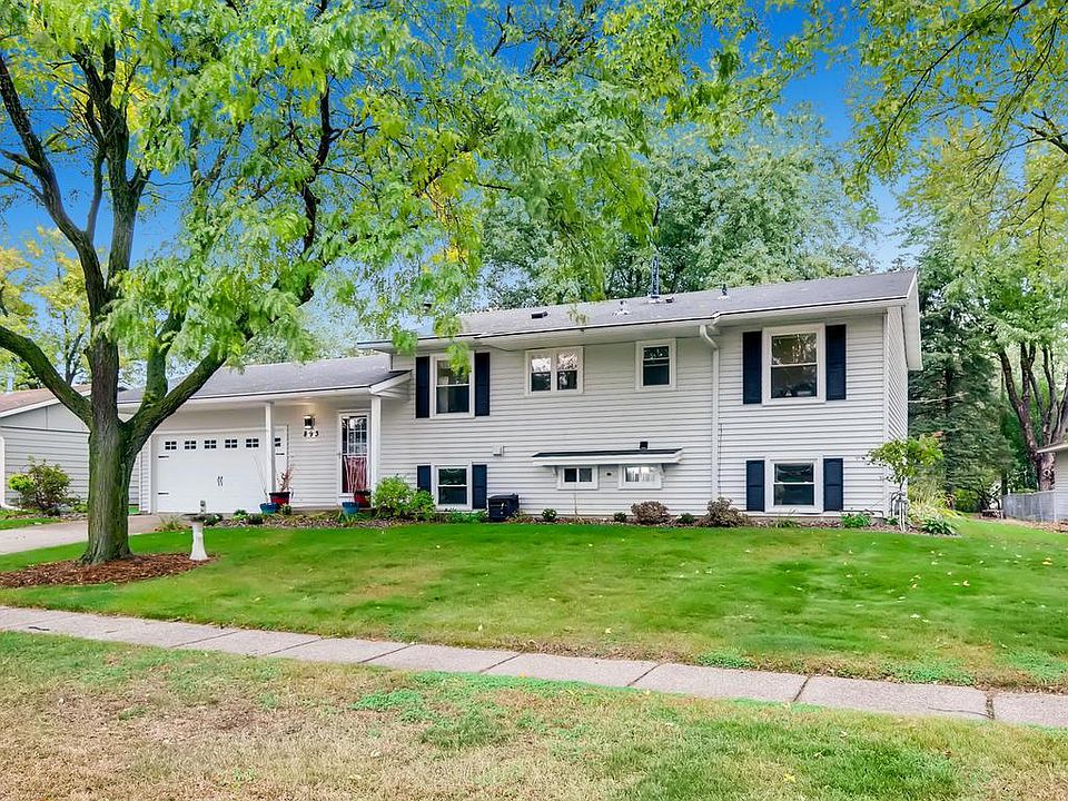 1st image of 893 Whitney Dr