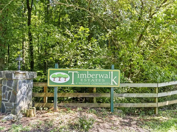 36 Timberwalk Dr, Ellijay, GA 30540