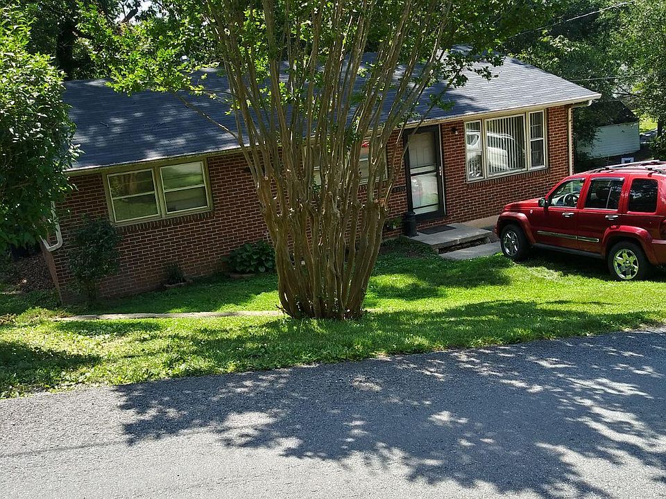 1st image of 3421 Custis Ave