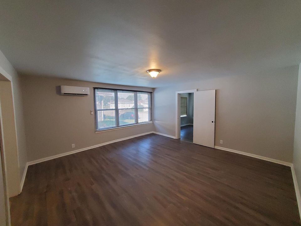 1st image of 114 N Grove St #3