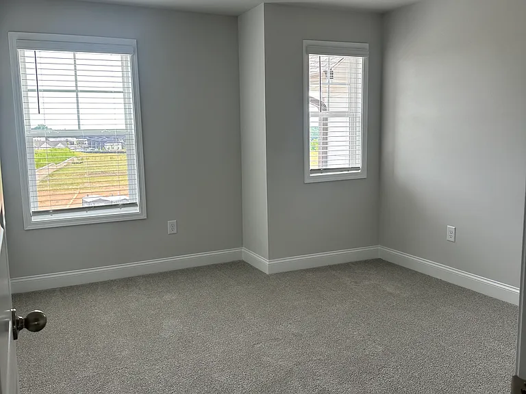 3843 Brookburn Park — Photo 15