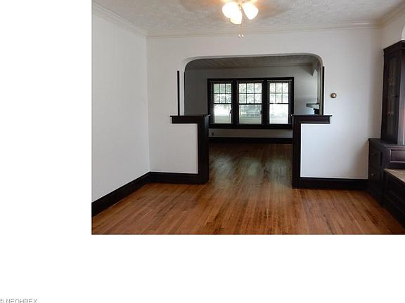 4th image of 12011 Geraldine Ave
