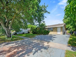 3530 N 65th Ave, Hollywood, FL 33024