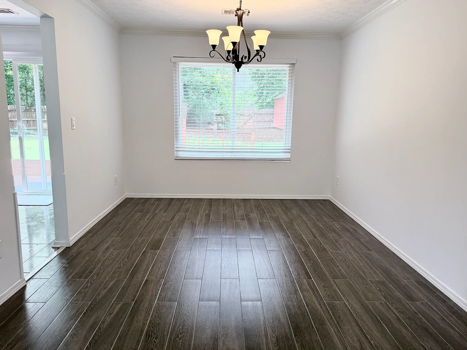 3 bed, 2.5 bath, 1284 sqft, $2,450 — Photo 4