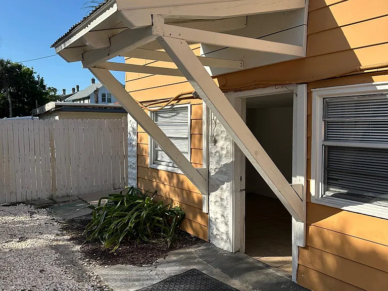 23 S Hollywood Ave #7 — Photo 15