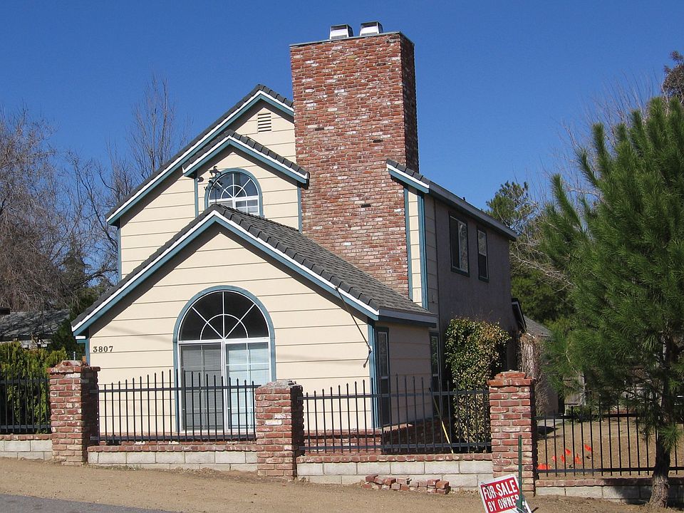 2700 sq Ft House