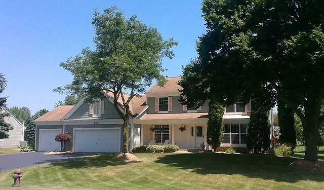 509 Belmont Pkwy photo 1
