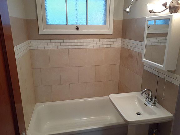 4th image of 14 Idlebrook Dr #14