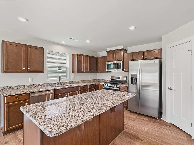 1103 Wilkinson Ln — Photo 15