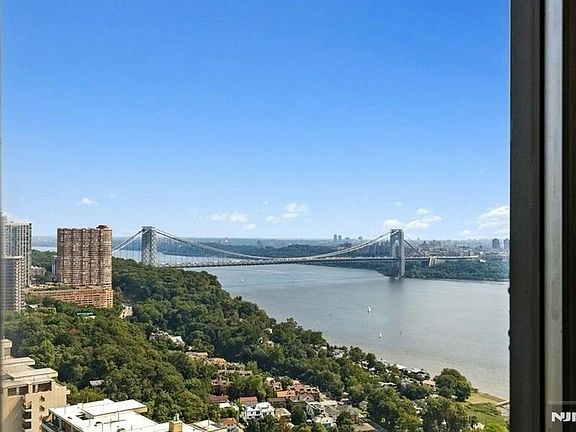 5th image of 6 Horizon Rd #2209