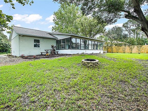 5th image of 106 Hillside Dr