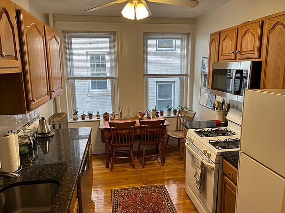 4th image of 1750 Commonwealth Ave APT 5