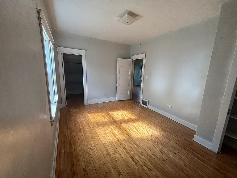 3015 Wellington St — Photo 11
