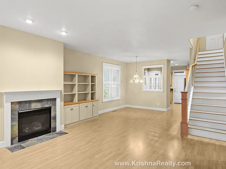 491 NE 63rd Way — Photo 5