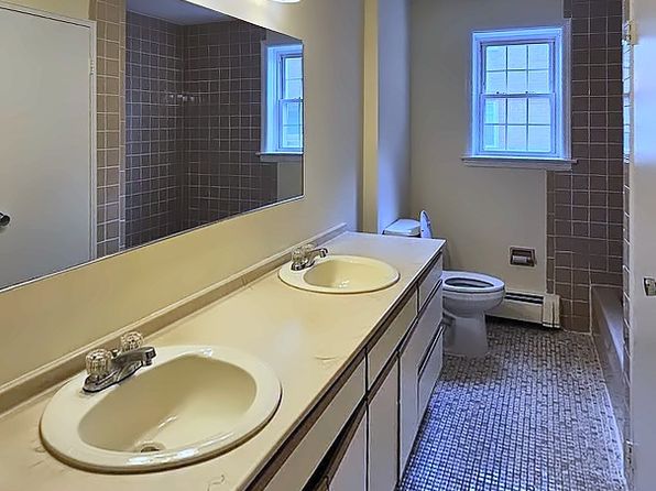 605 Grove St APT H13