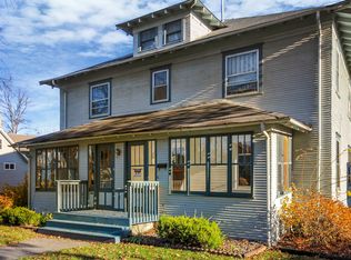 912 N 4th St, Grand Forks, ND 58203