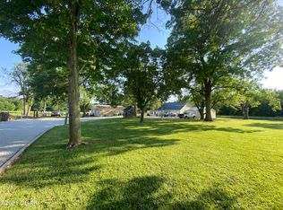 17450 Pembrook Rd, Carthage, MO 64836