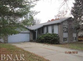 9 Brookshire Grn, Bloomington, IL