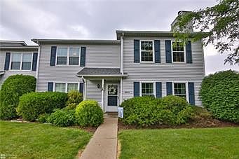 2nd image of 1504 Briarwood Ln