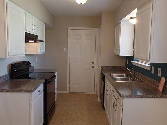 5th image of 606 Hubbard Dr