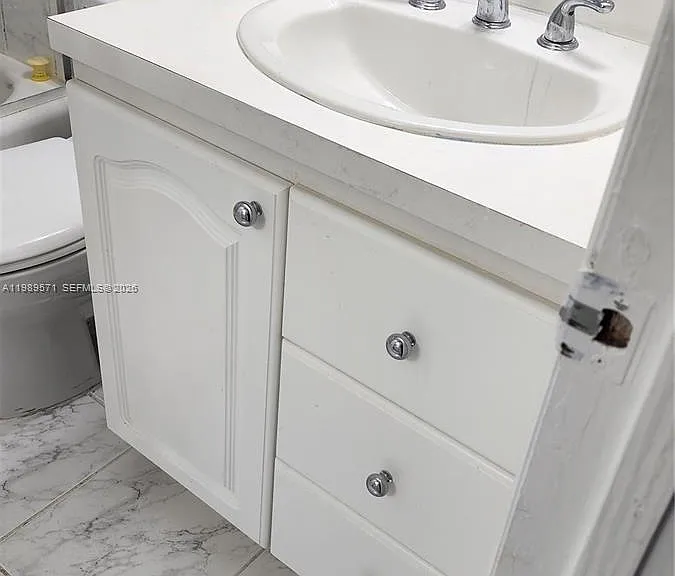 9405 W Flagler St #D204 — Photo 10