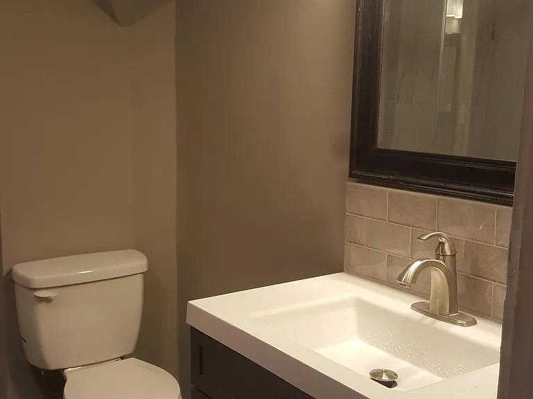 32 Allen St #2 — Photo 8