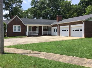 306 Lipscomb St, Gaffney, SC 29340