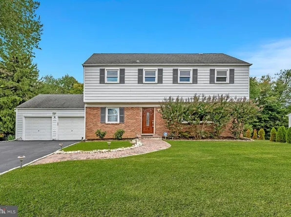 6 Windsor Dr, Princeton Junction, NJ 08550