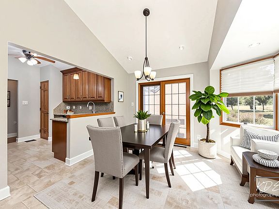 4th image of 8557 Sandalwood Dr